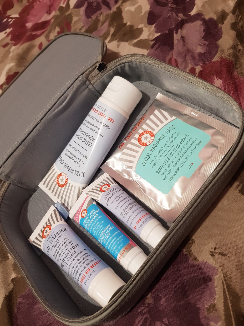 First Aid Beauty Pure Skin Face Cleanser&nbsp;Review