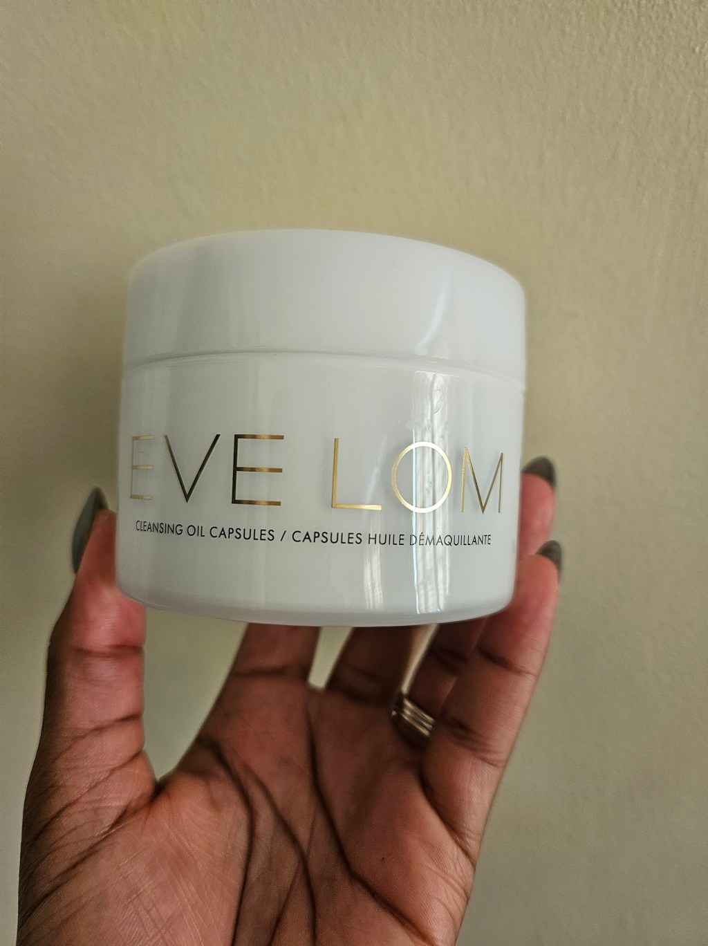 Eve Lom Oil Cleansing Capsules&nbsp;Review
